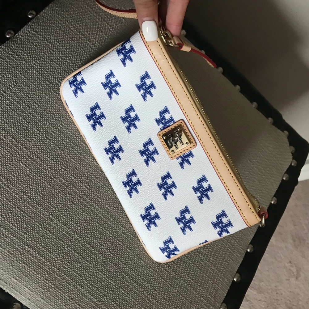 UK wristlet